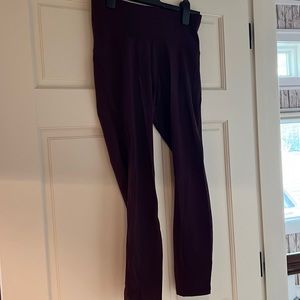 Lulu lemon Train Times size 8